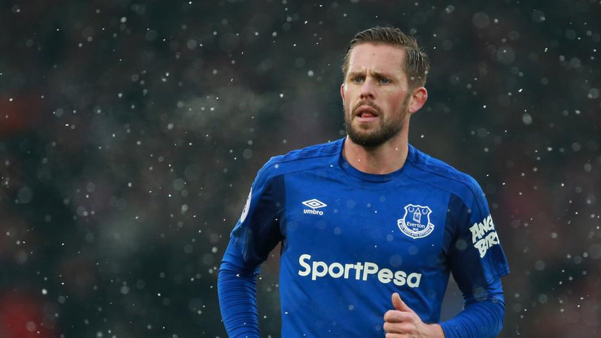 伯恩茅斯锋线犀利，樱桃军团奋力保级，英国伯恩茅斯