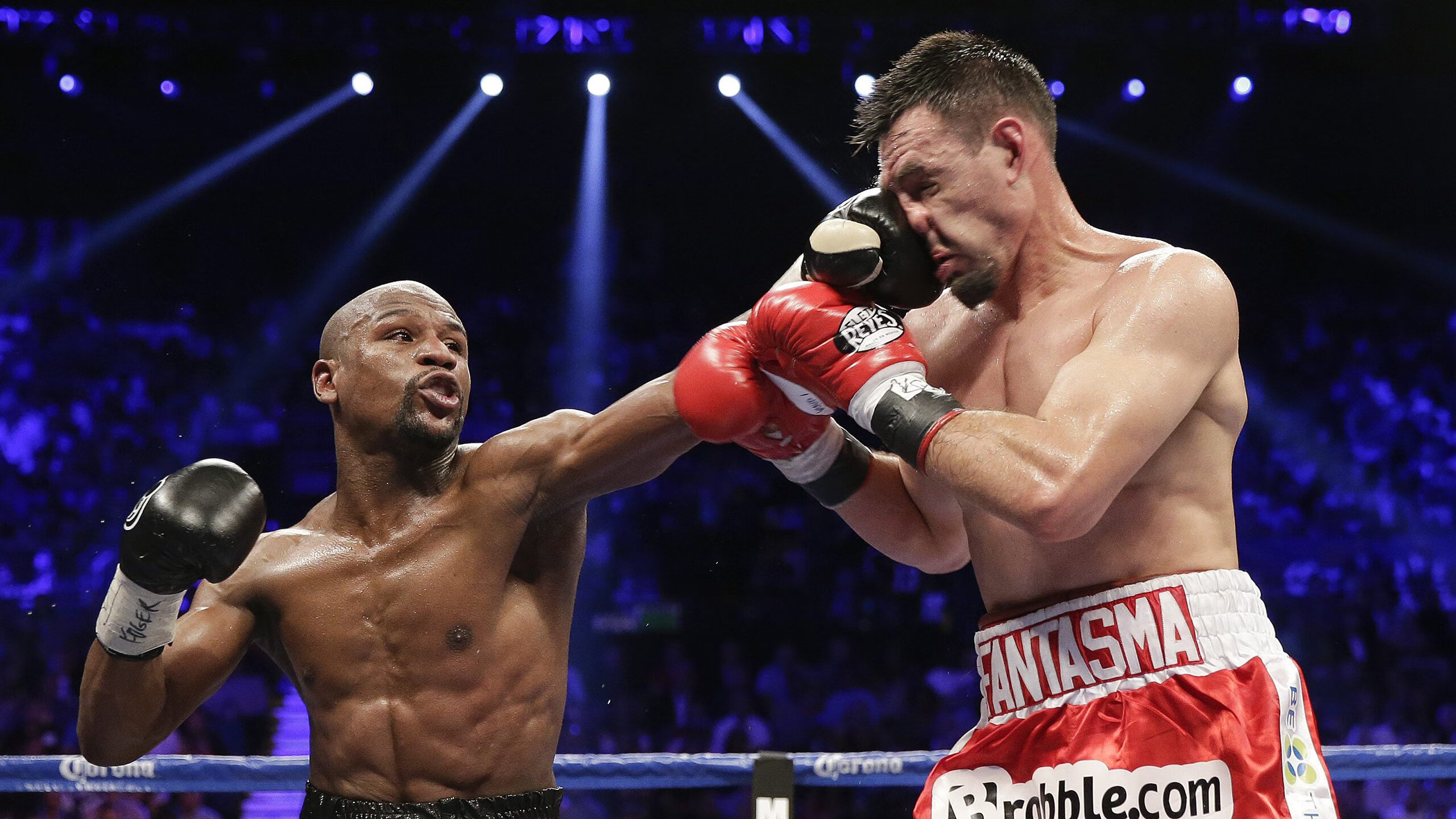 伯恩茅斯扳平比分，赢得球迷掌声，伯恩茅斯吧